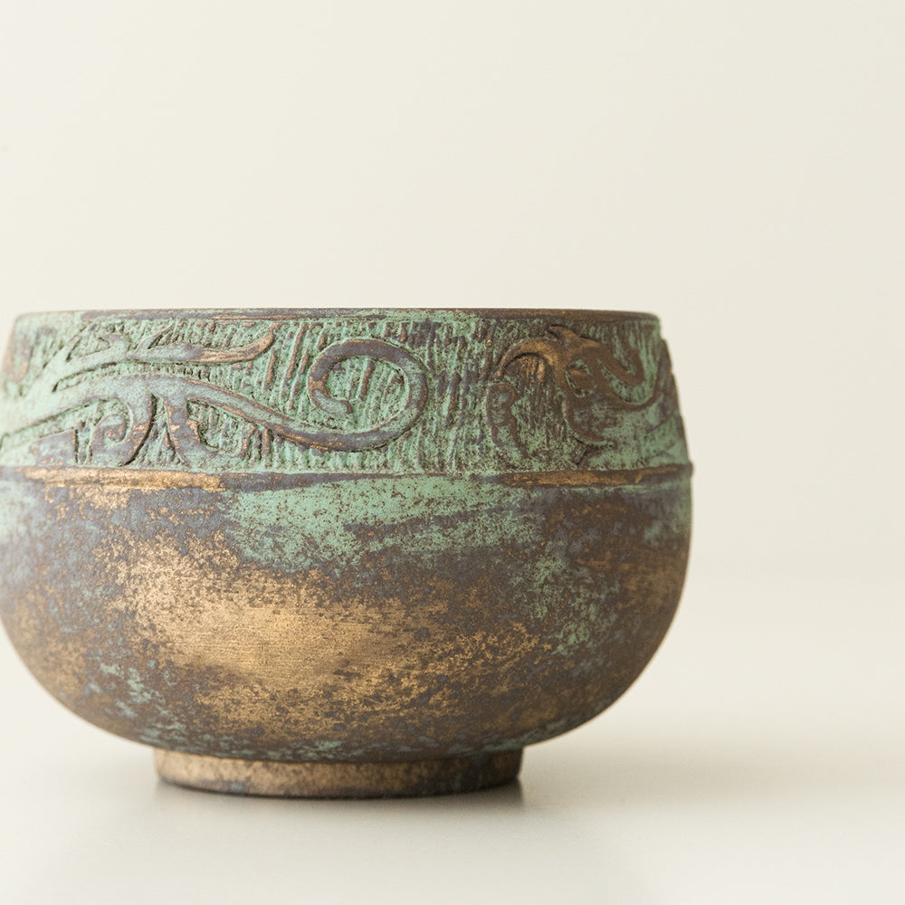 Bronze-Glazed Tea Wash