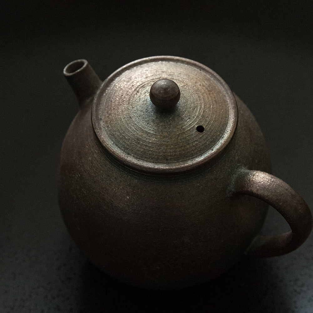 Wood-Fired Teapot in Gold & Silver Glaze