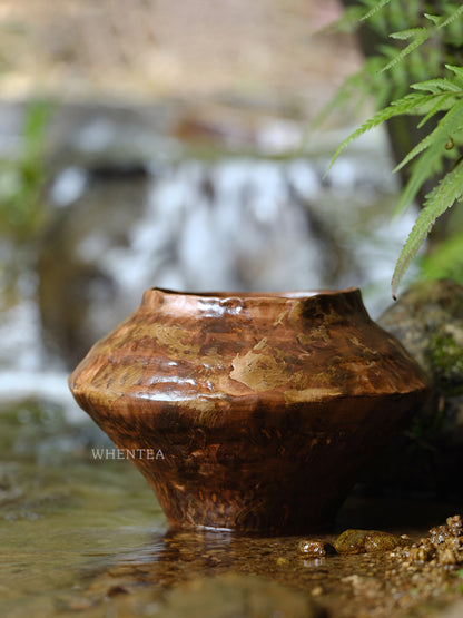 侘び寂びの日本の陶器瓶