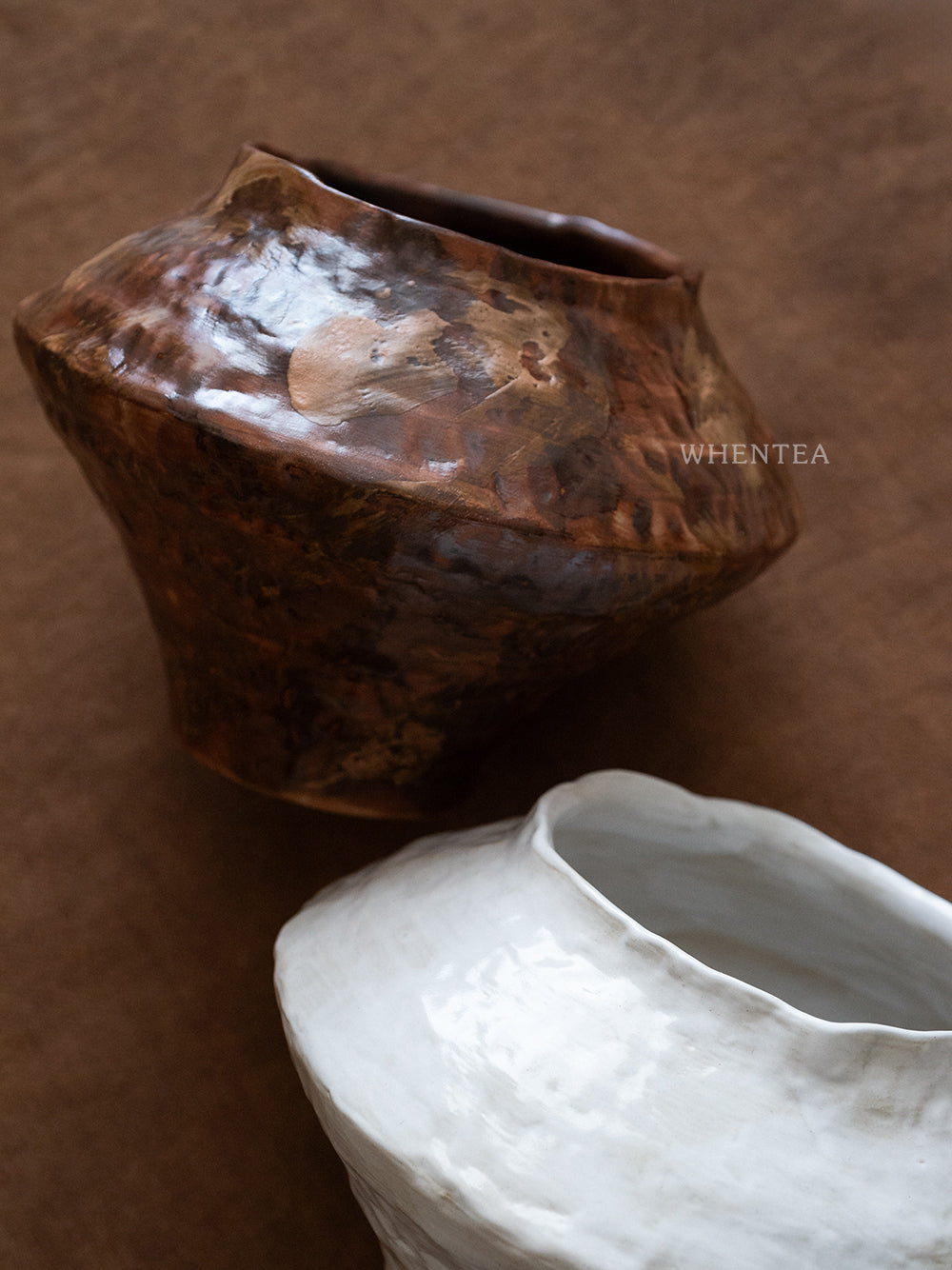 侘び寂びの日本の陶器瓶