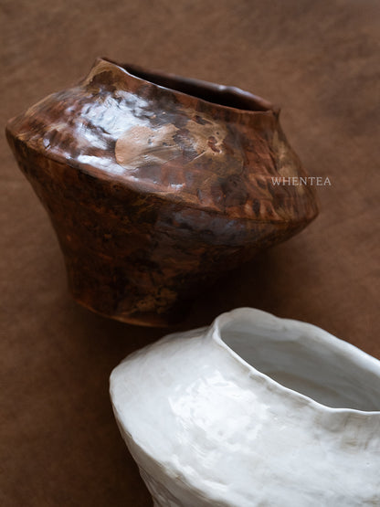 侘び寂びの日本の陶器瓶