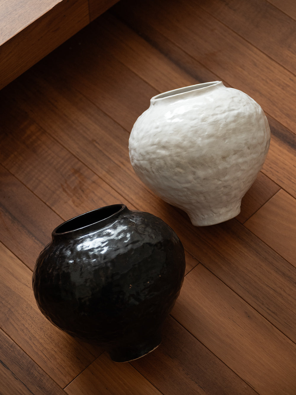 侘び寂びの日本の陶器瓶