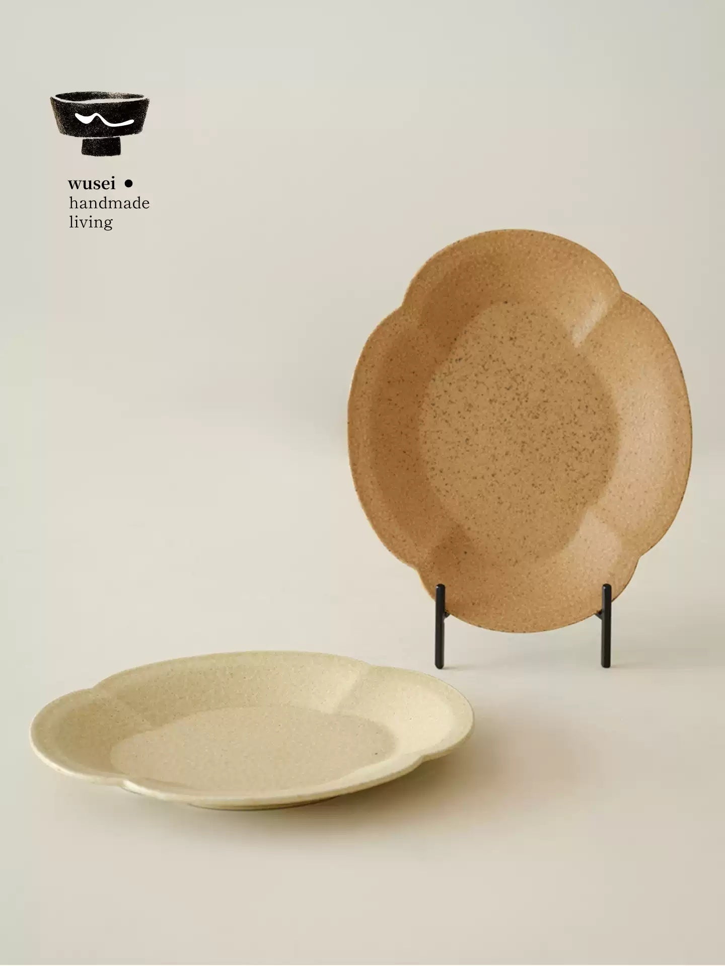 Song-Style Begonia-Shaped Tea Plate, Kiln-Glazed Oat Caramel