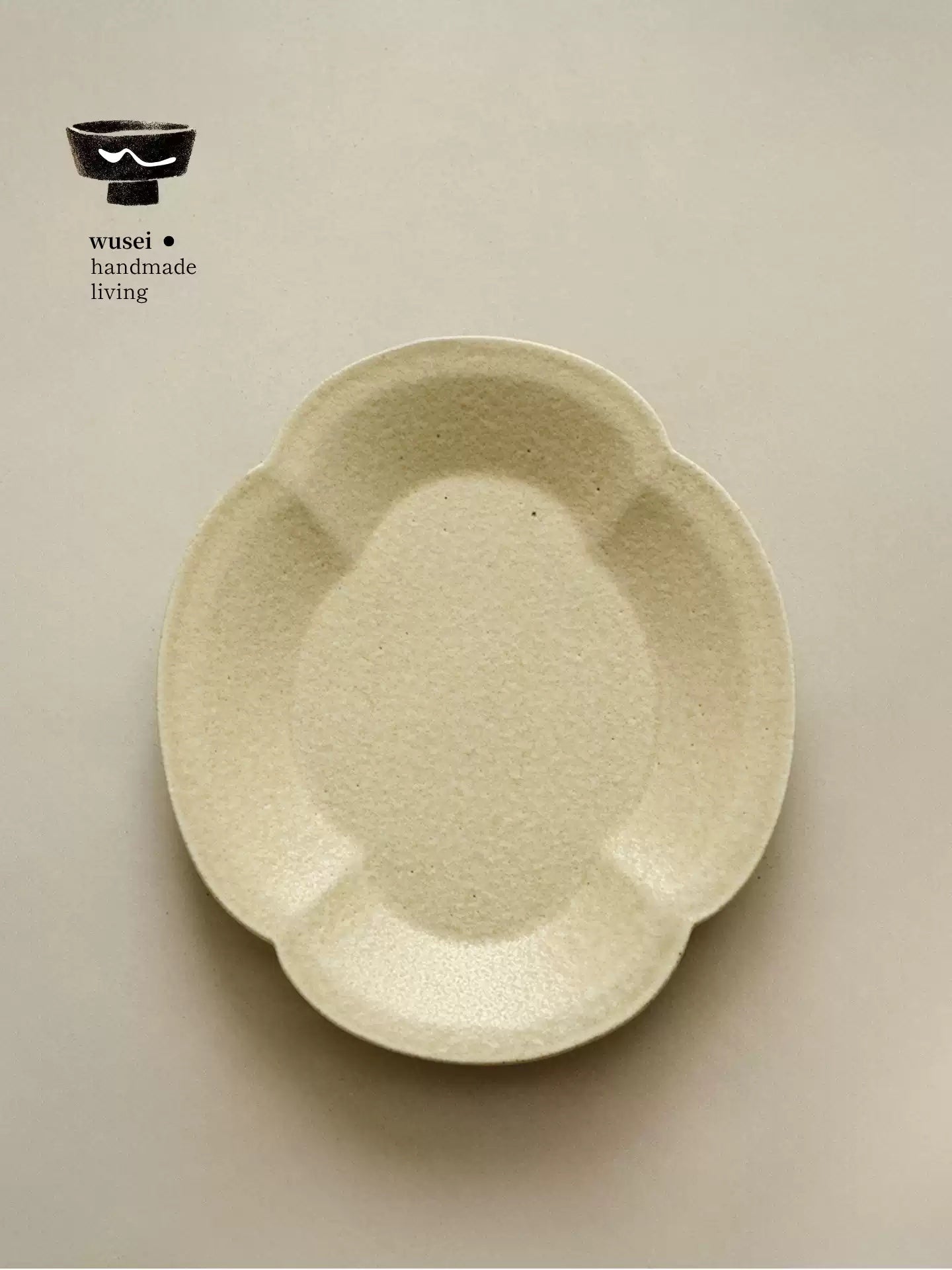 Song-Style Begonia-Shaped Tea Plate, Kiln-Glazed Oat Caramel