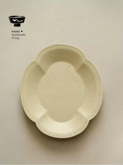 Song-Style Begonia-Shaped Tea Plate, Kiln-Glazed Oat Caramel