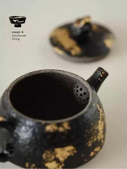 Gold-Flecked Lacquer Teapot with Taihu Stone-Inspired Knob